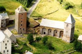 Tour d’Aubrac  de l’ancienne Domerie d’Aubrac - Saint-Chély-d’Aubrac