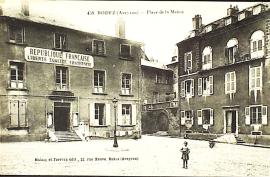 L'immeuble place Adrien Rozier - ancienne maison du Chapitre - Rodez